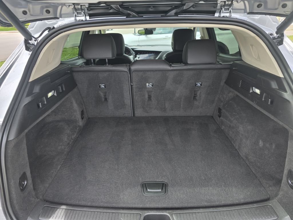 Photo 9 of this BUICK ENVISION