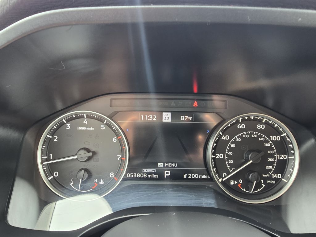 Photo 17 of this MITSUBISHI OUTLANDER