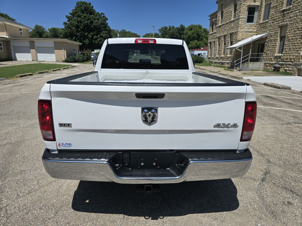 Photo 3 of this RAM 1500 CLASSIC