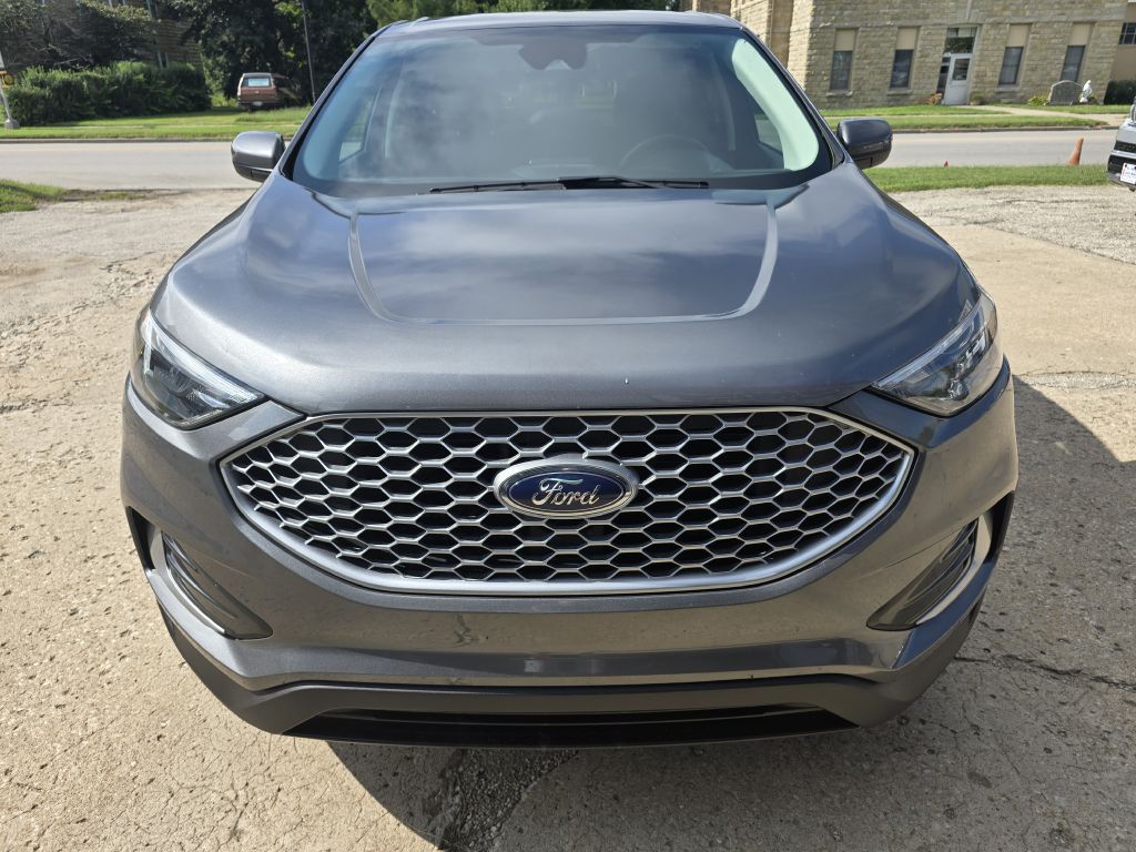 Photo 2 of this FORD EDGE