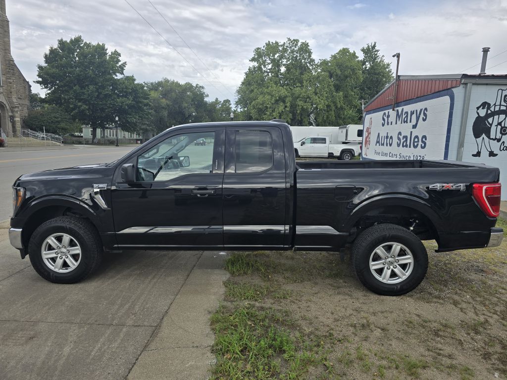 Photo 2 of this FORD F150