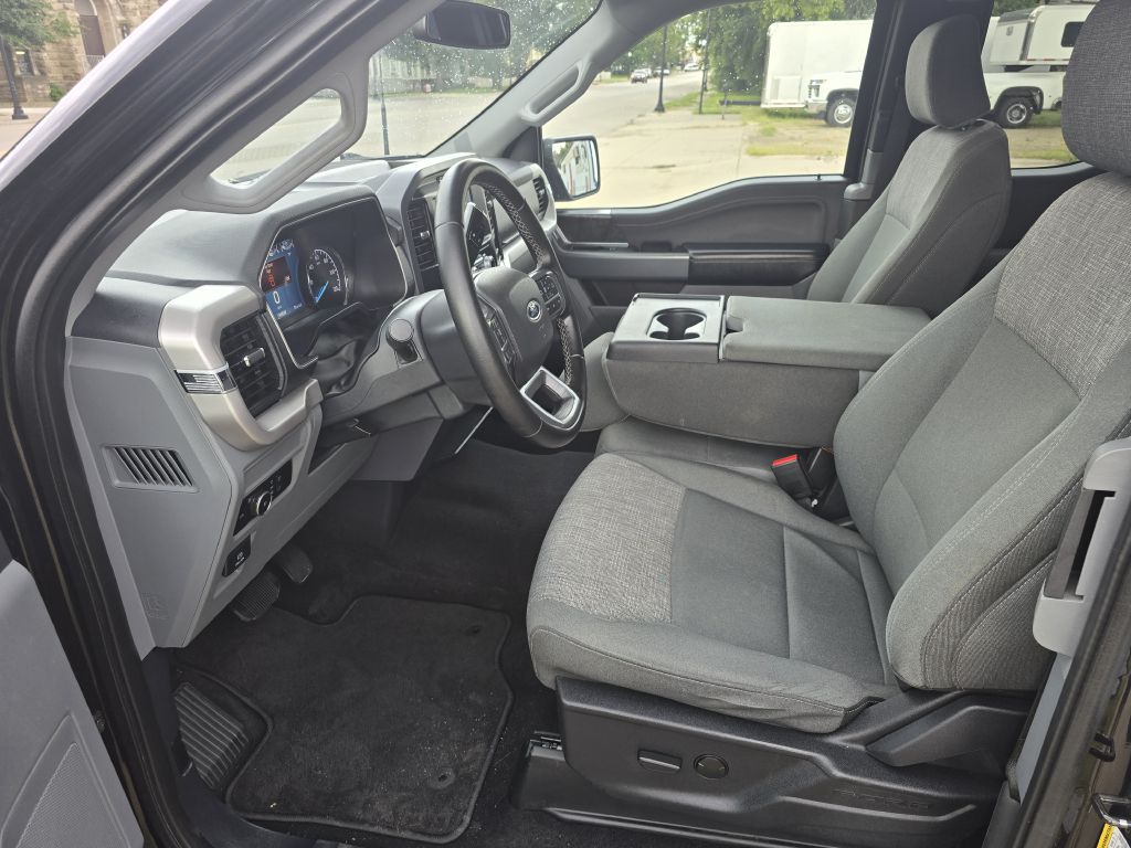 Photo 7 of this FORD F150