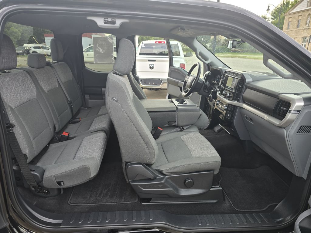 Photo 9 of this FORD F150