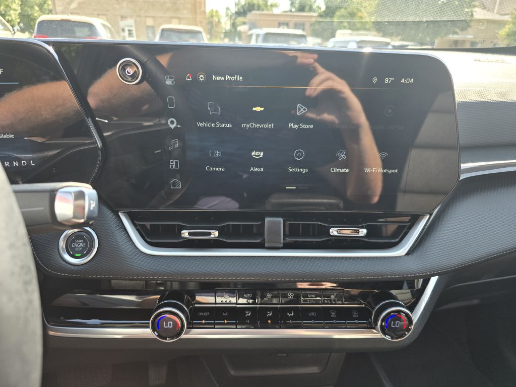 Photo 13 of this CHEVROLET EQUINOX