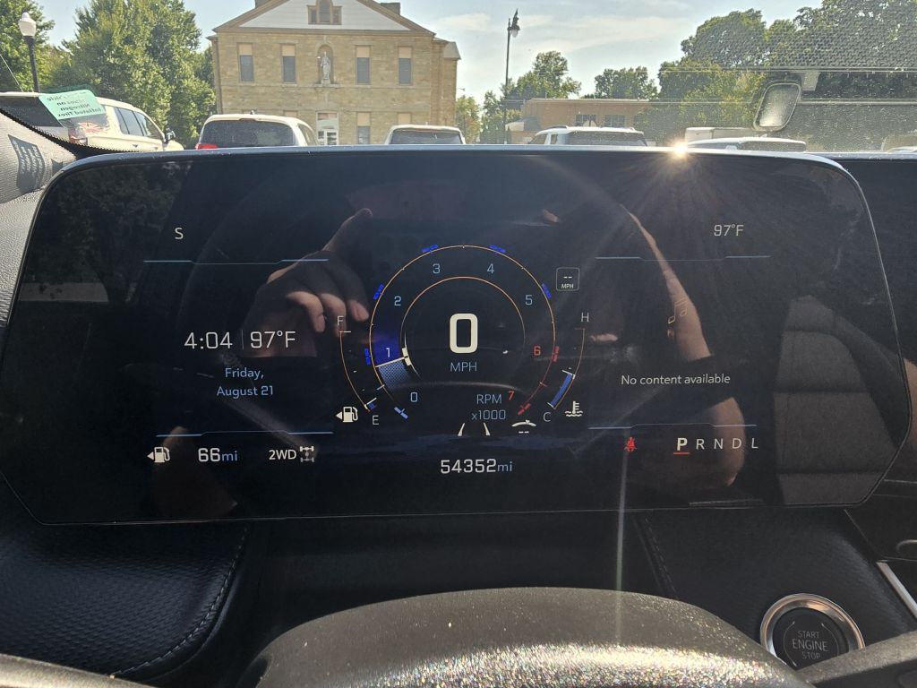 Photo 15 of this CHEVROLET EQUINOX