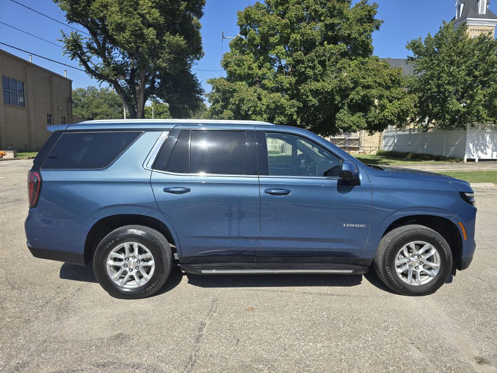 Photo 4 of this CHEVROLET TAHOE