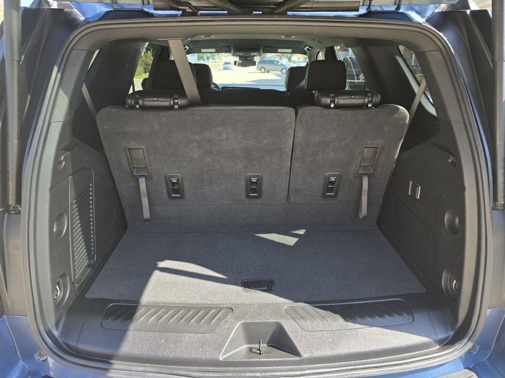 Photo 8 of this CHEVROLET TAHOE