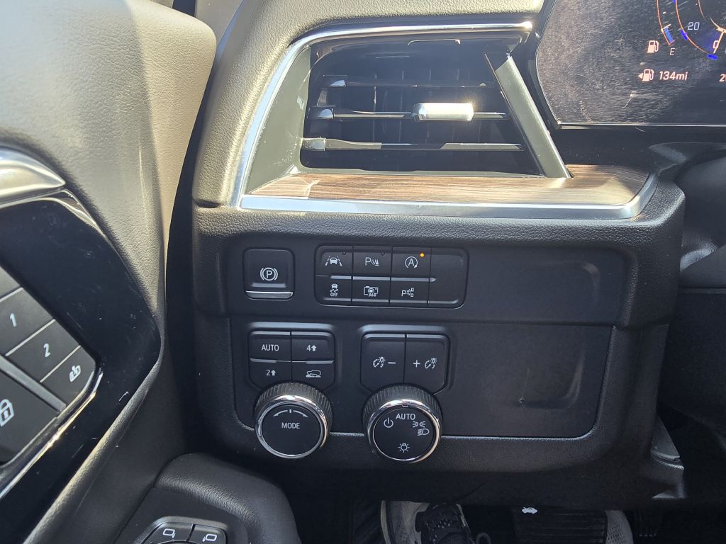 Photo 11 of this CHEVROLET TAHOE
