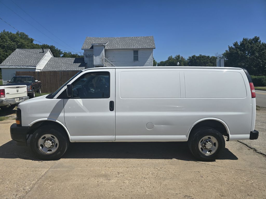 Photo 2 of this CHEVROLET EXPRESS G2500