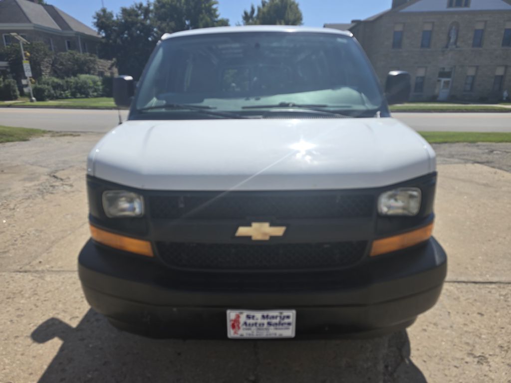 Photo 5 of this CHEVROLET EXPRESS G2500