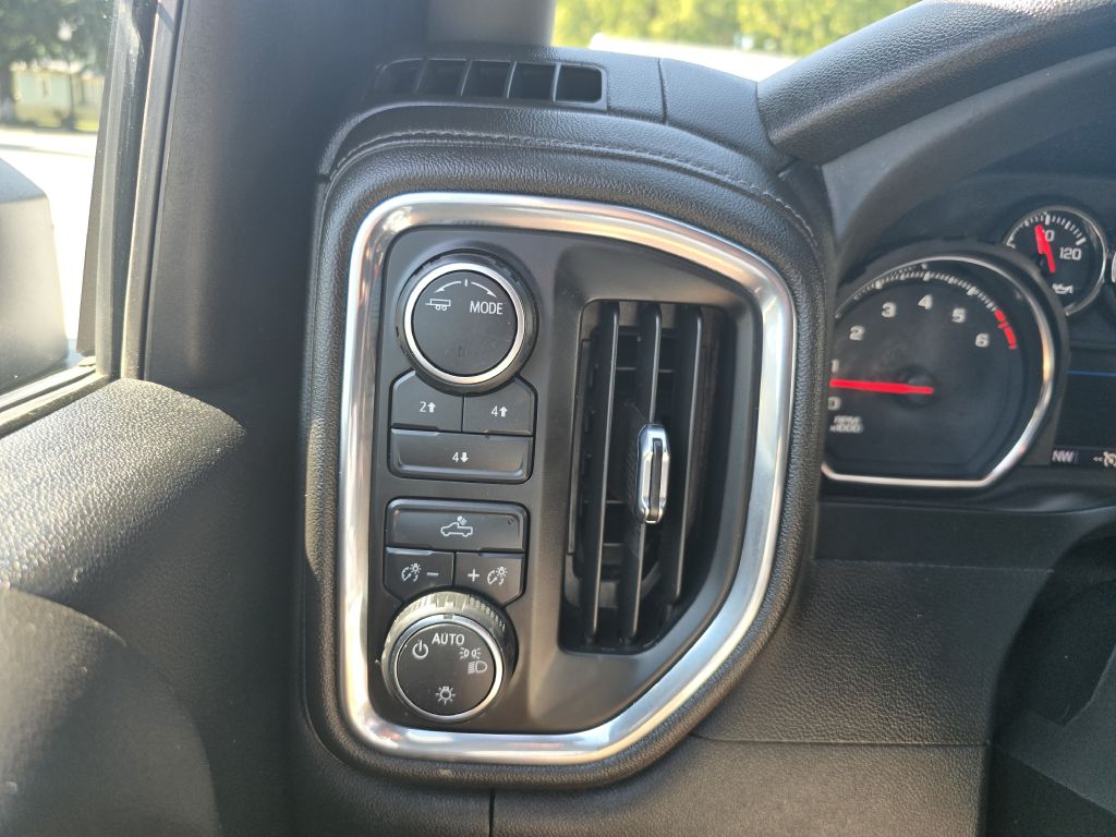 Photo 11 of this CHEVROLET SILVERADO 2500