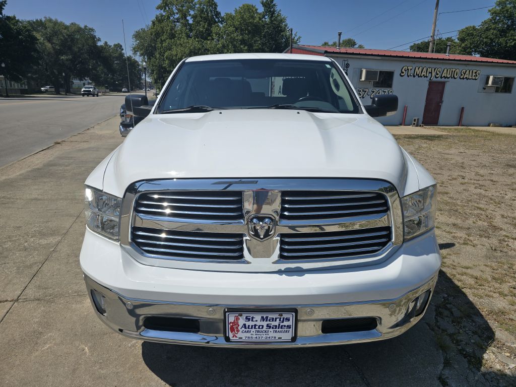 Photo 2 of this RAM 1500 CLASSIC