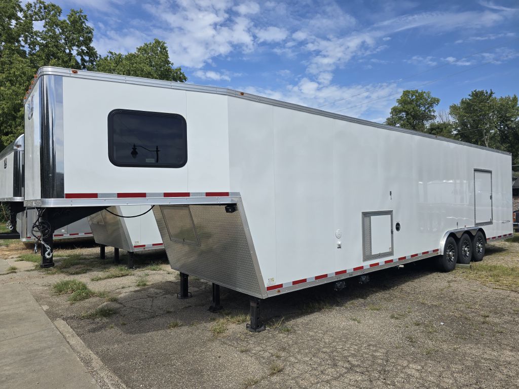 Photo 2 of this VINTAGE PRO STOCK 40FT