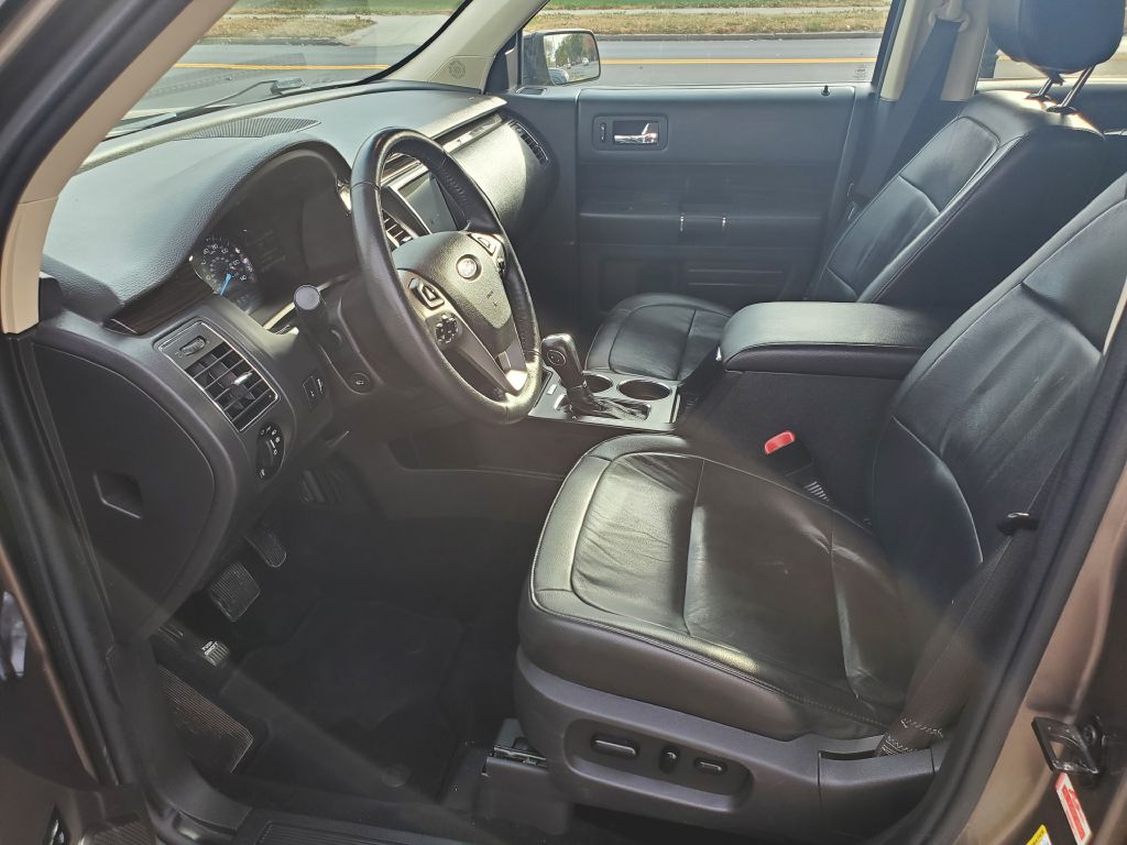 Photo 6 of this FORD FLEX