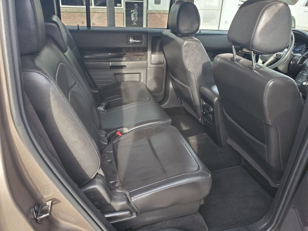 Photo 9 of this FORD FLEX