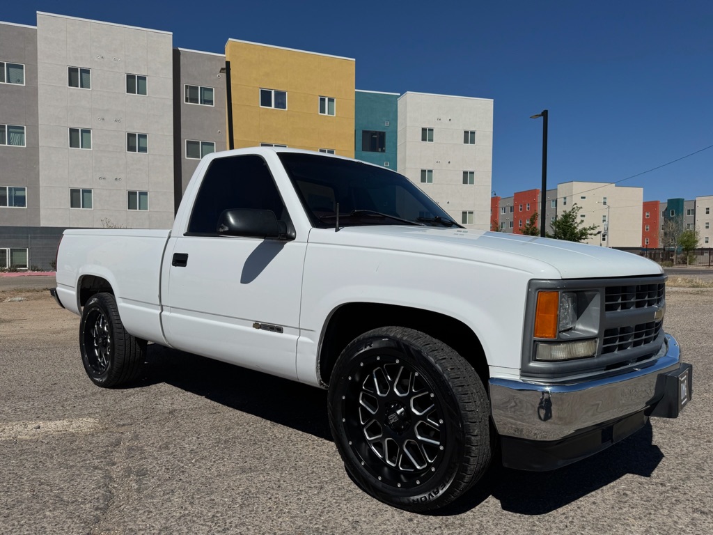 White 1997 Chevrolet C/K 1500 Pickup Truck Automatic