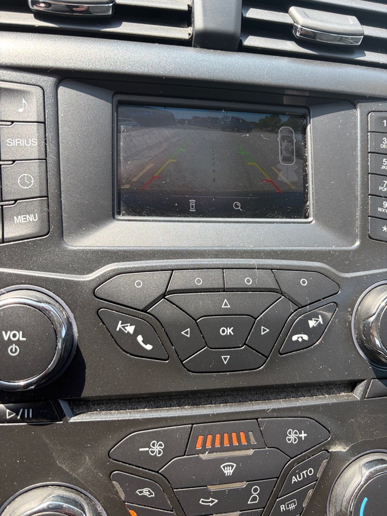 Photo 14 of this FORD FUSION