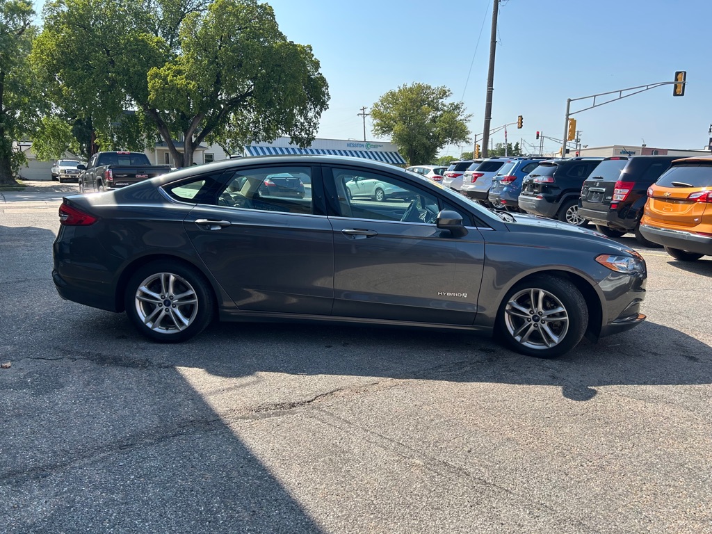 Photo 4 of this FORD FUSION