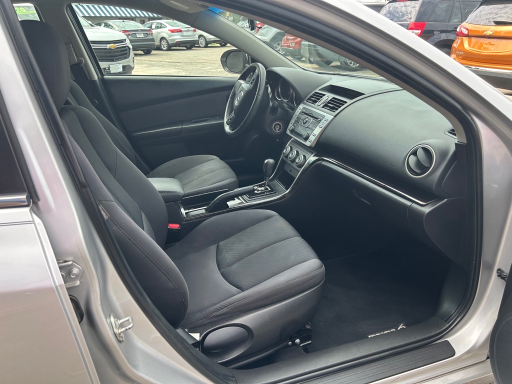 Photo 12 of this MAZDA 6