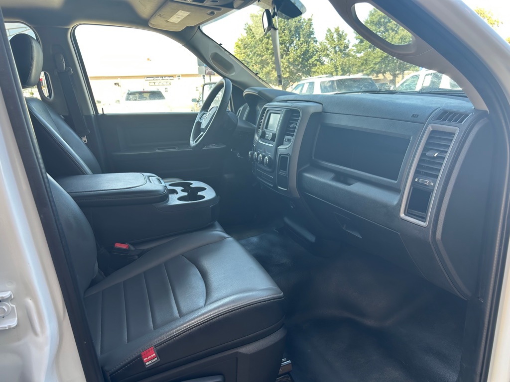 Photo 17 of this RAM 1500 CLASSIC