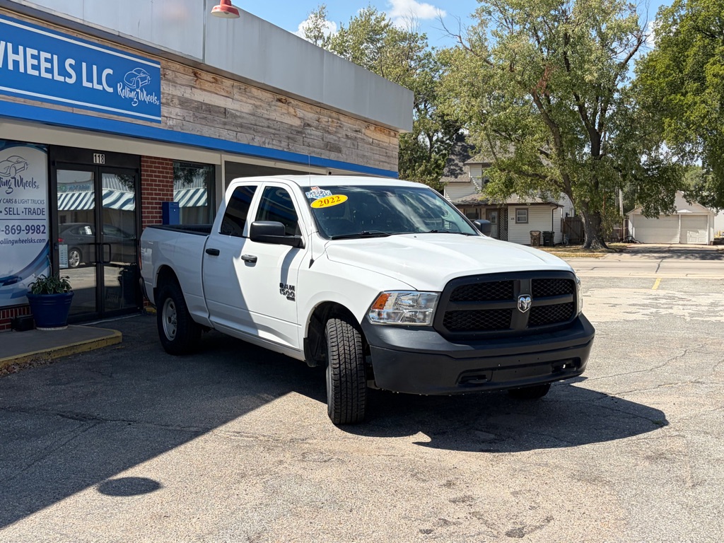 Photo 3 of this RAM 1500 CLASSIC