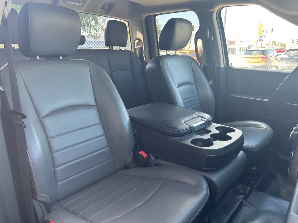 Photo 11 of this RAM 1500 CLASSIC