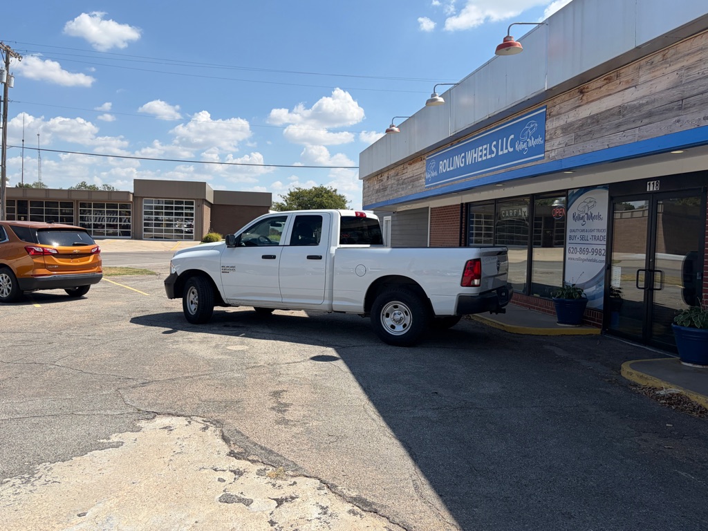 Photo 7 of this RAM 1500 CLASSIC