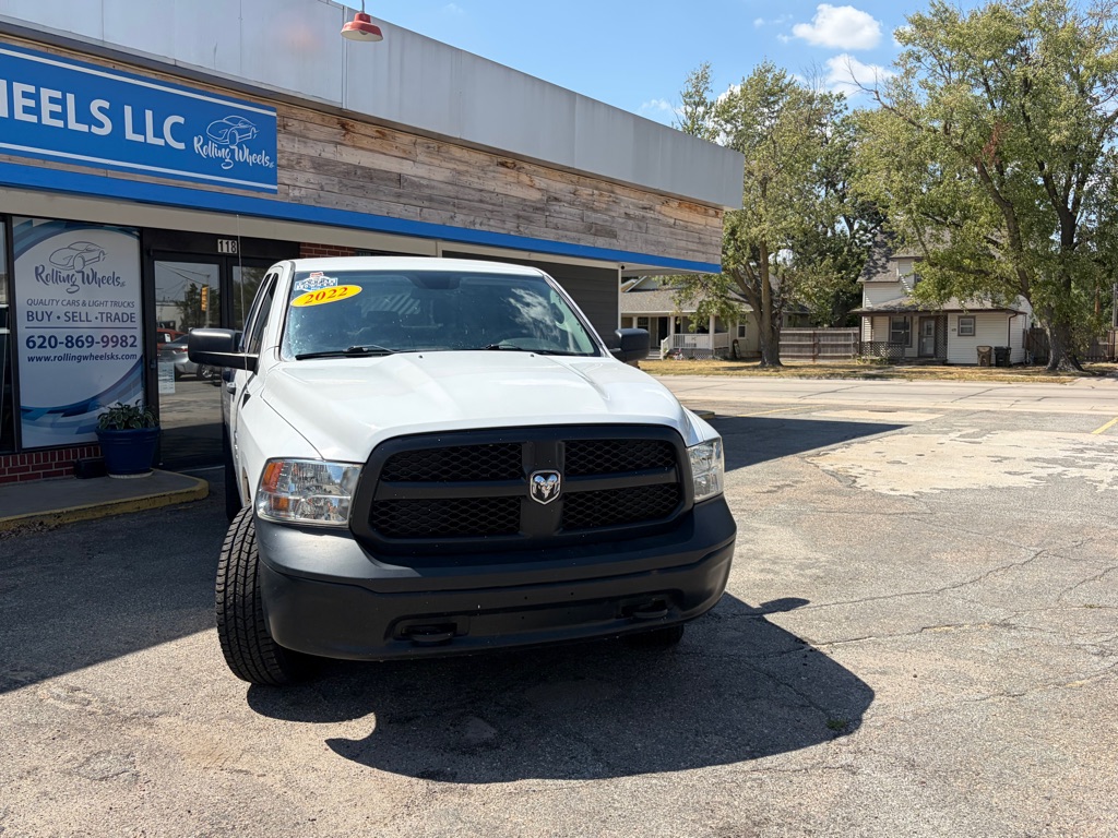 Photo 2 of this RAM 1500 CLASSIC