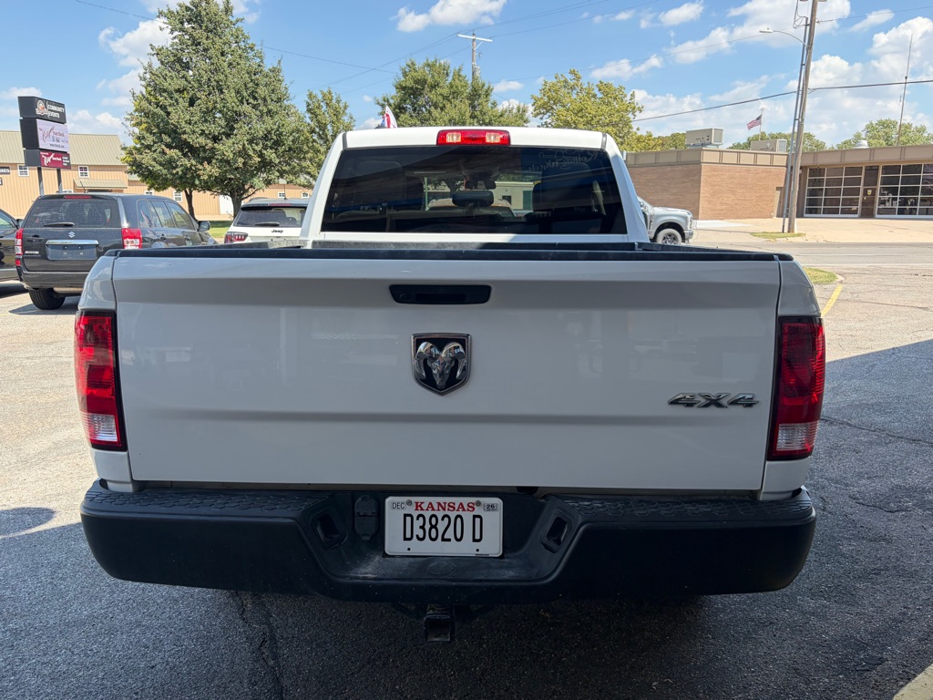 Photo 4 of this RAM 1500 CLASSIC