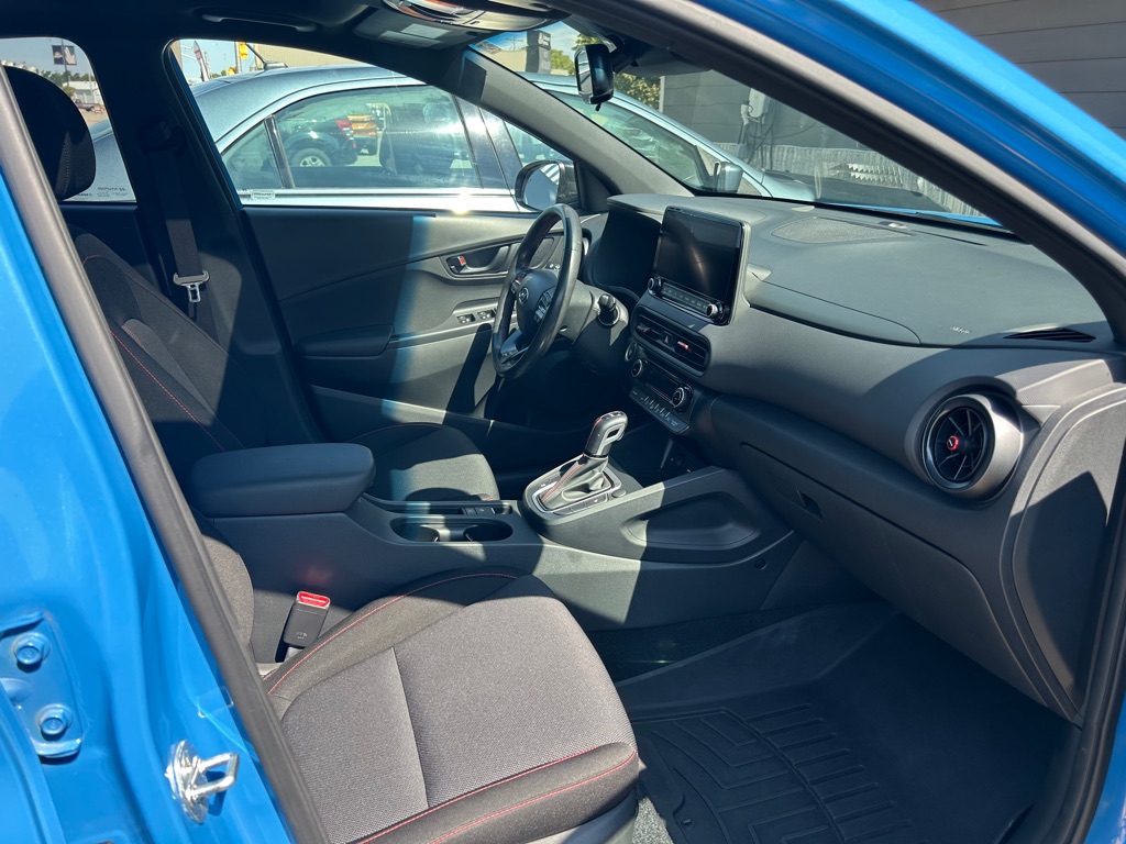 Photo 16 of this HYUNDAI KONA