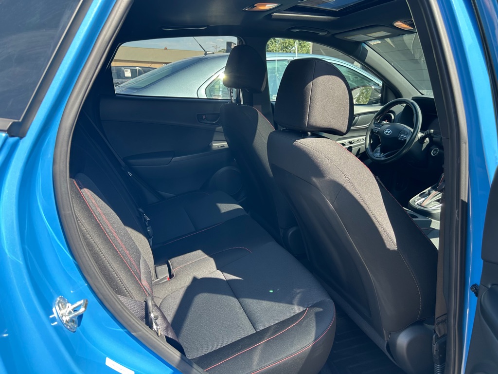 Photo 23 of this HYUNDAI KONA
