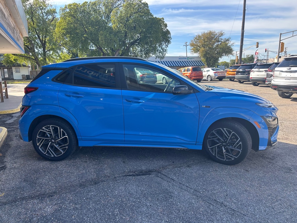 Photo 4 of this HYUNDAI KONA