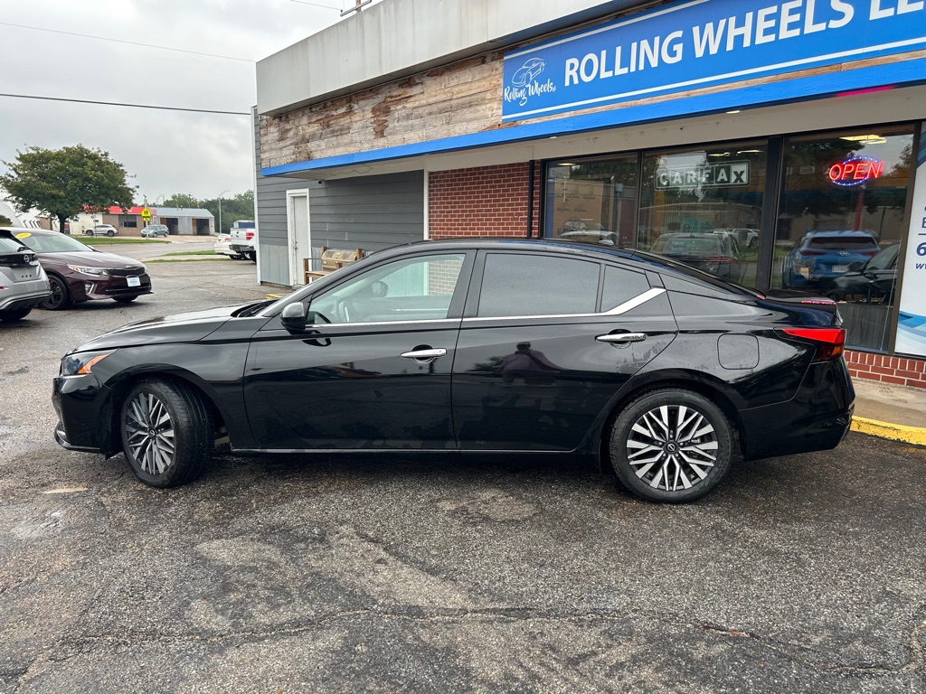 Photo 6 of this NISSAN ALTIMA