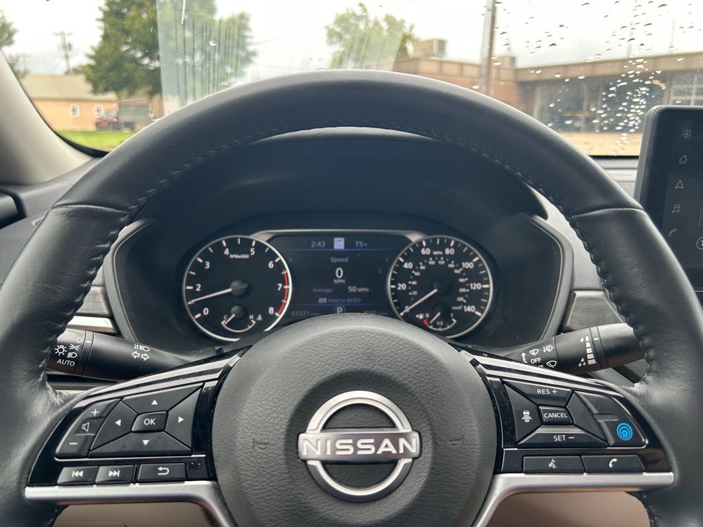 Photo 18 of this NISSAN ALTIMA
