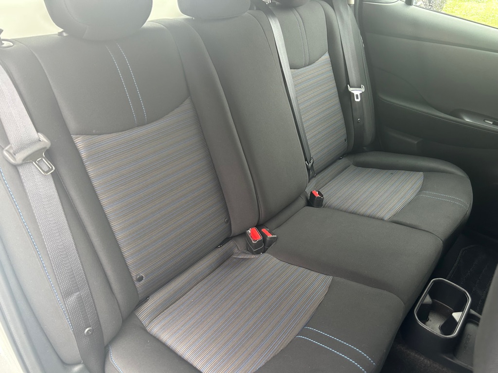 Photo 15 of this NISSAN LEAF