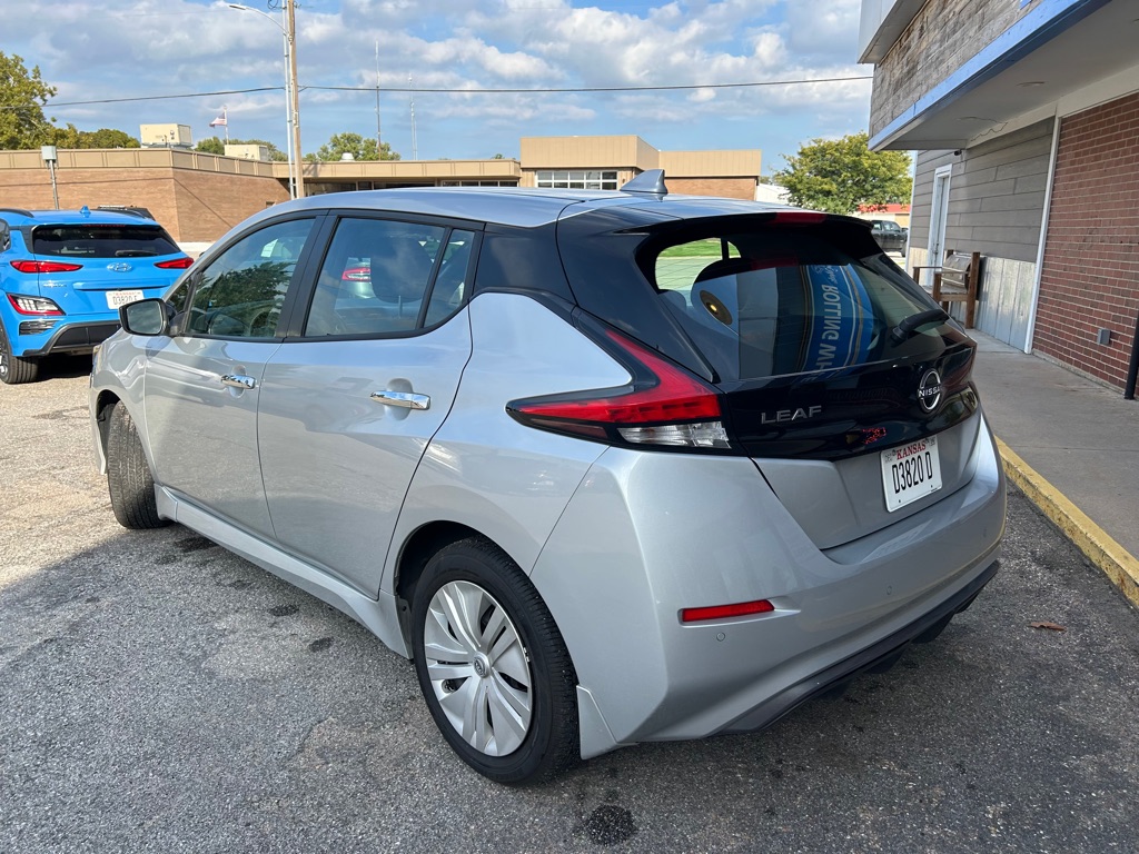 Photo 7 of this NISSAN LEAF