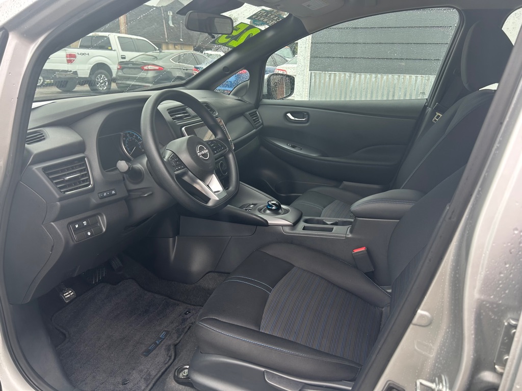 Photo 18 of this NISSAN LEAF