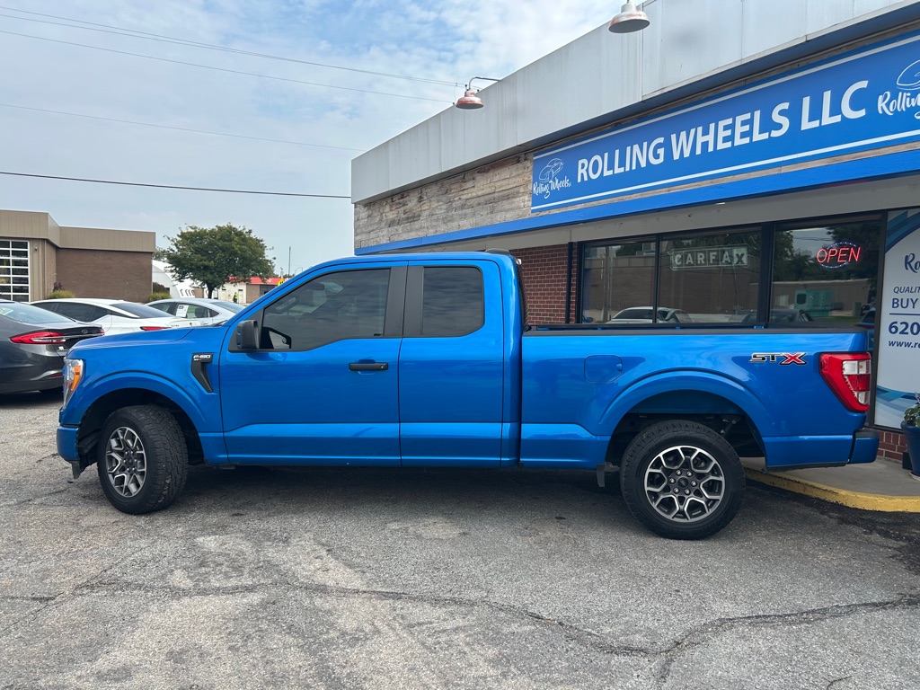 Photo 5 of this FORD F150 STX