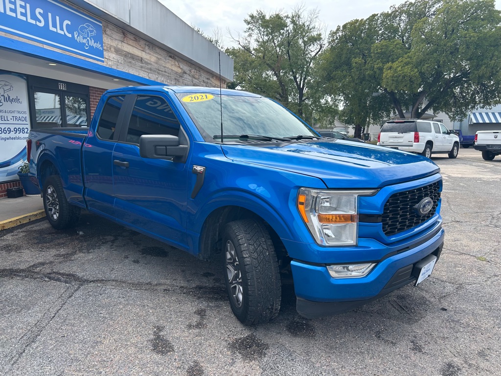 Photo 3 of this FORD F150 STX