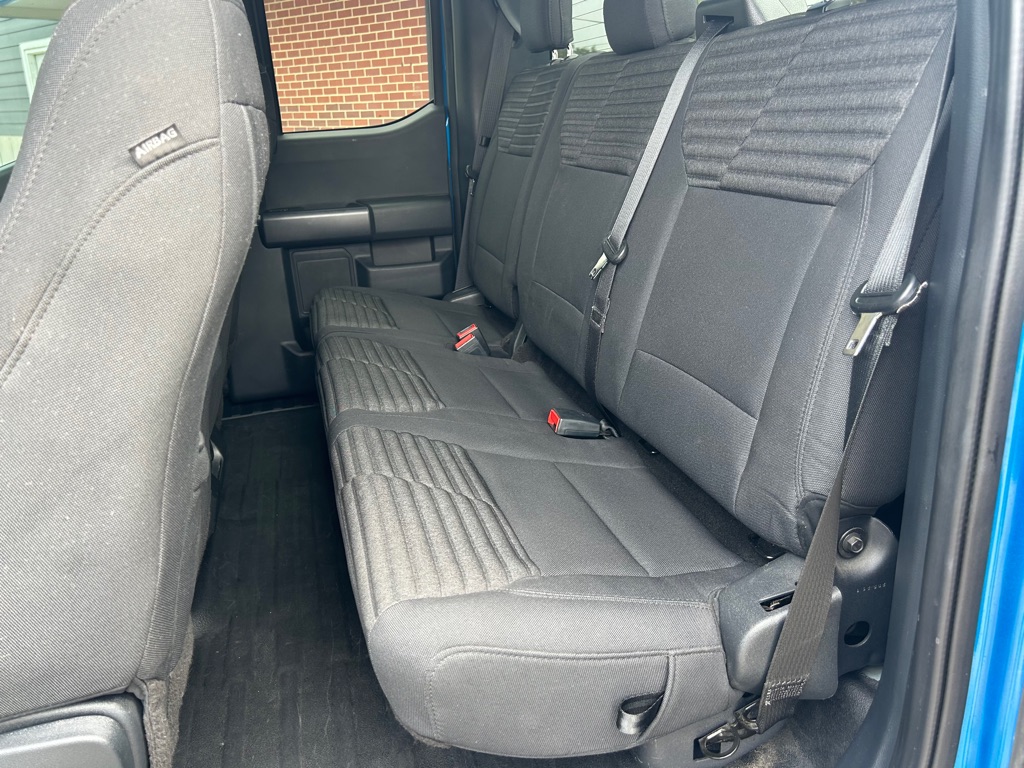 Photo 13 of this FORD F150 STX