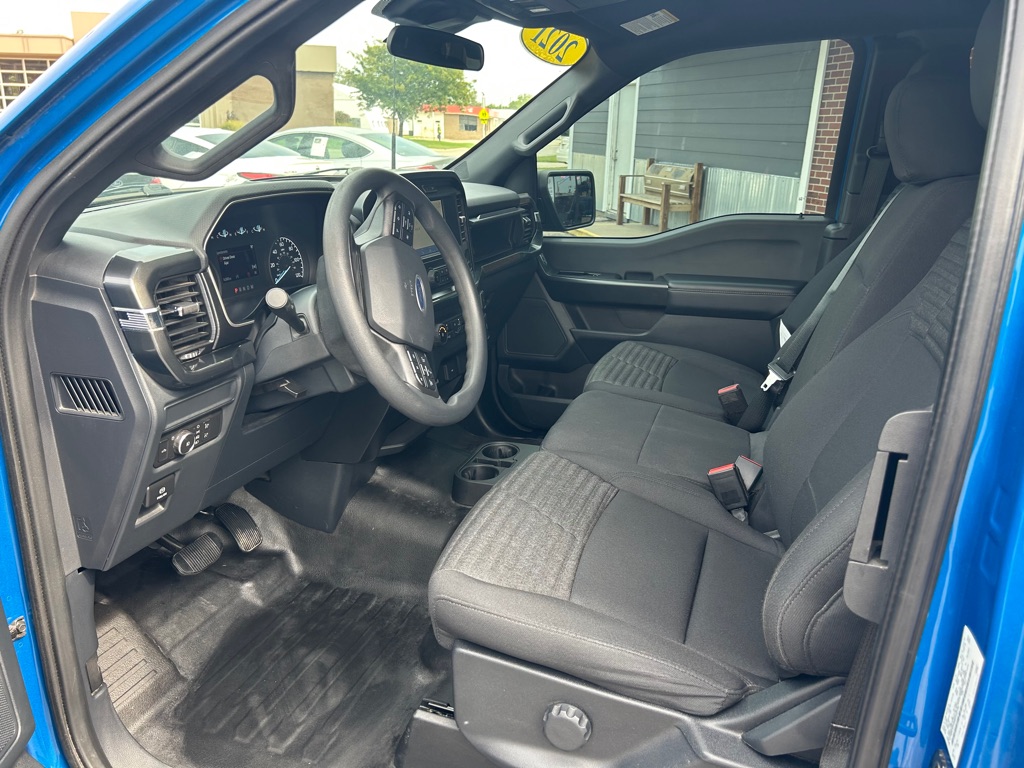 Photo 10 of this FORD F150 STX