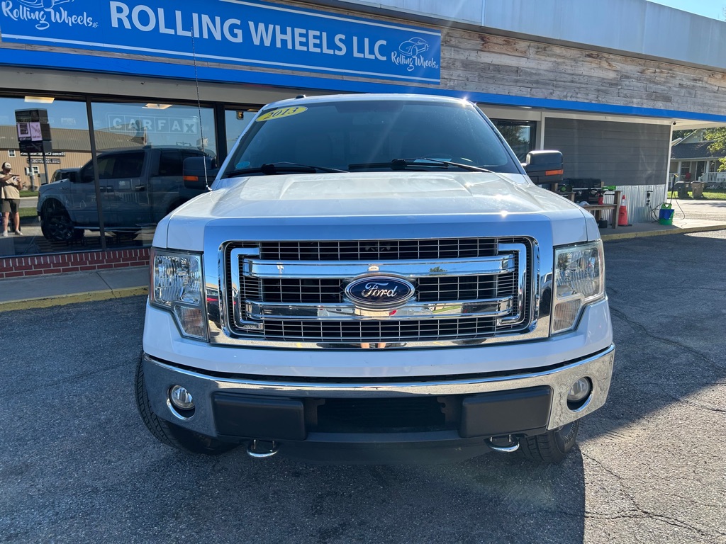 Photo 2 of this FORD F150