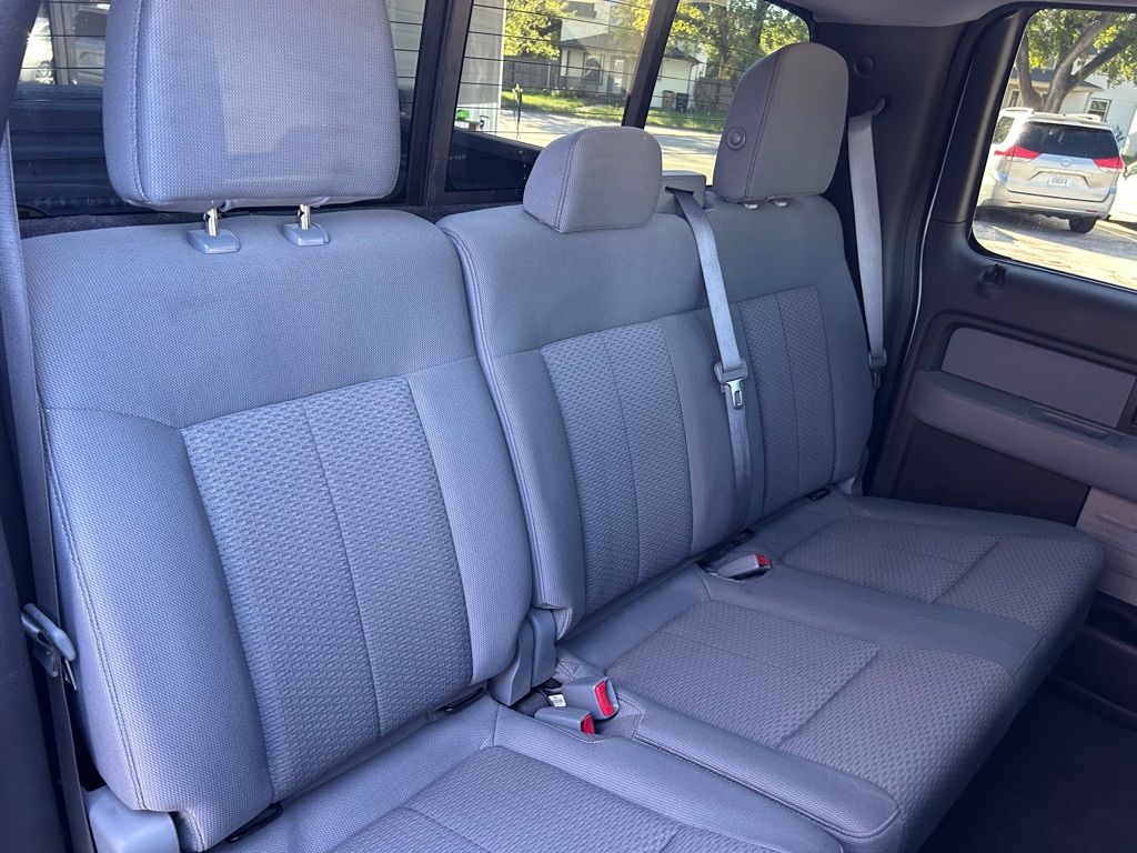 Photo 13 of this FORD F150