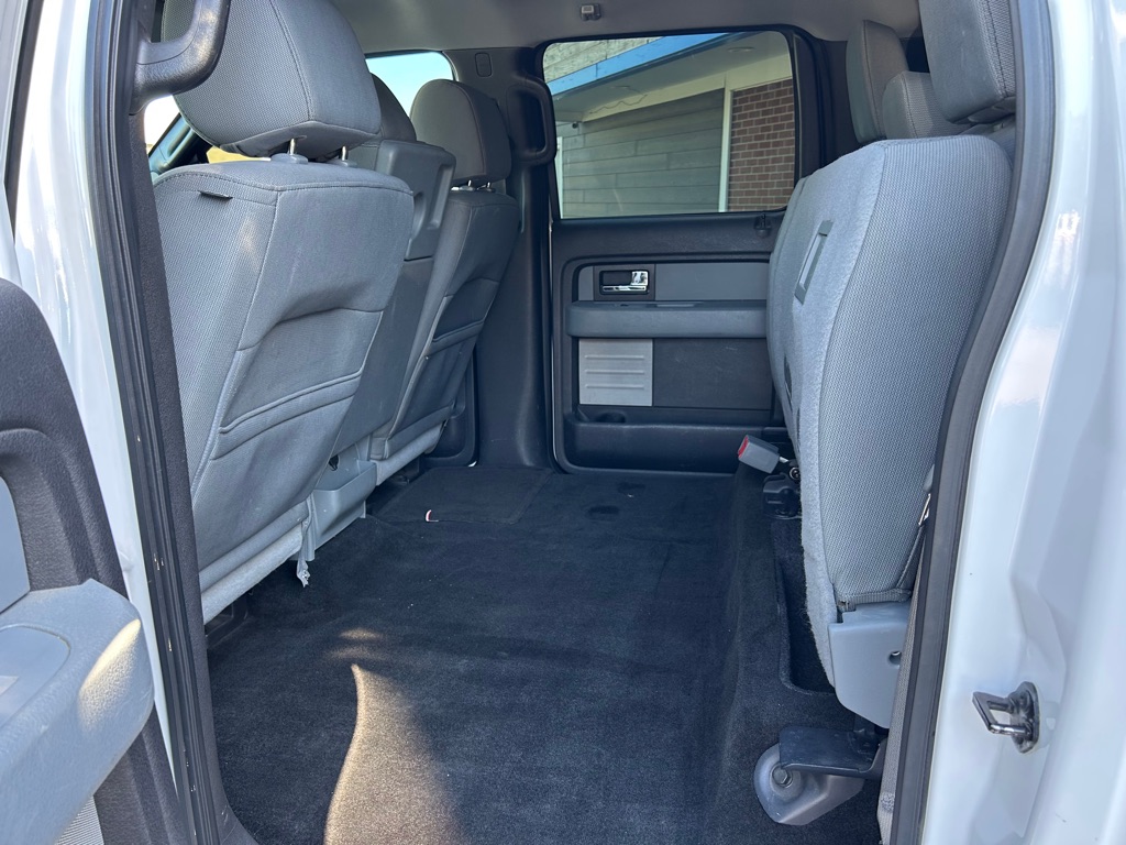 Photo 10 of this FORD F150