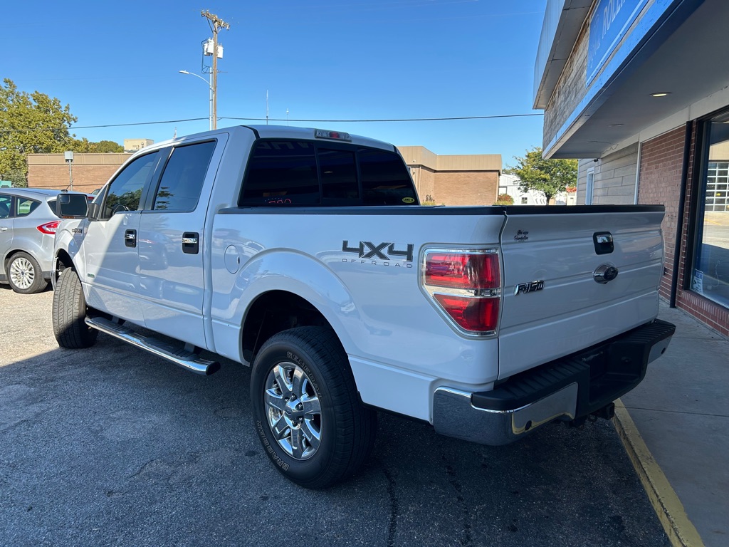 Photo 6 of this FORD F150