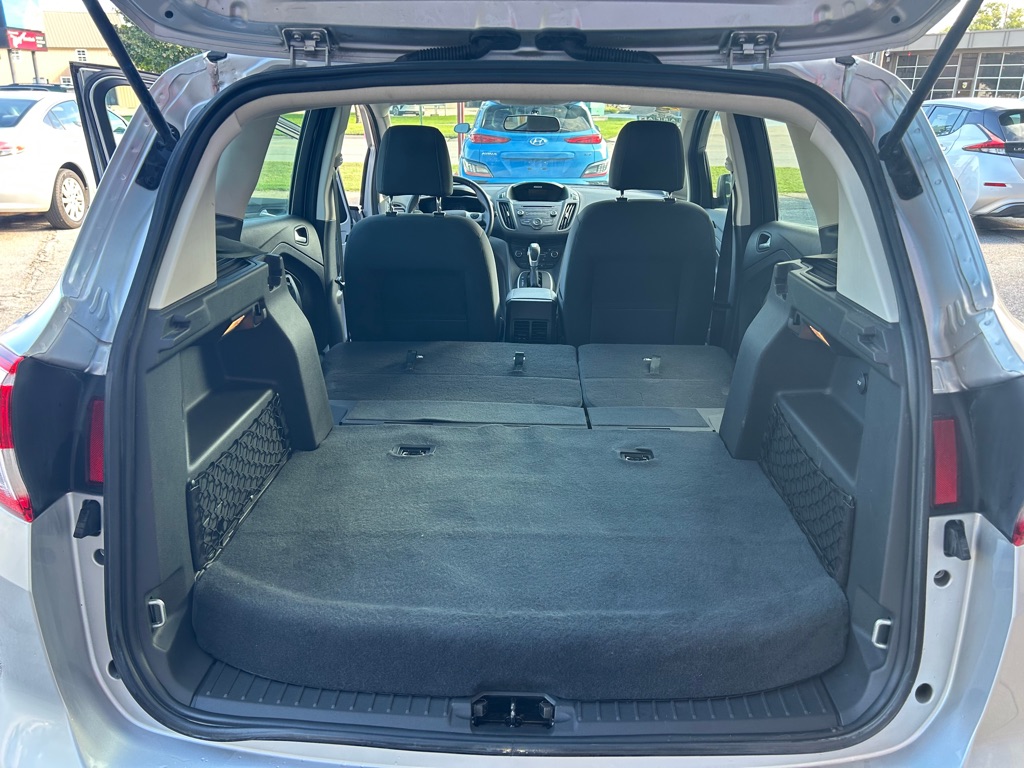 Photo 17 of this FORD C-MAX