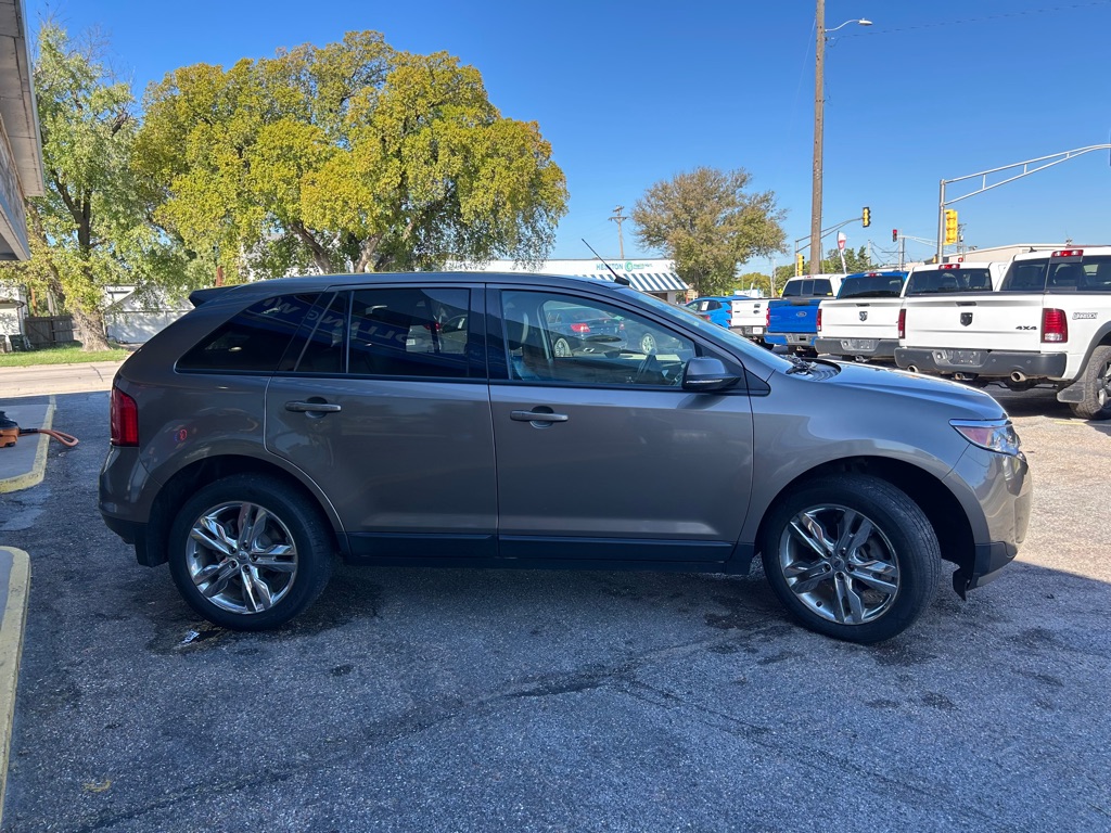Photo 4 of this FORD EDGE