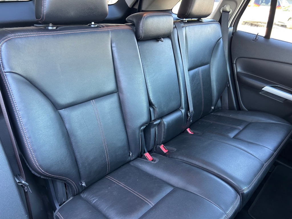 Photo 13 of this FORD EDGE