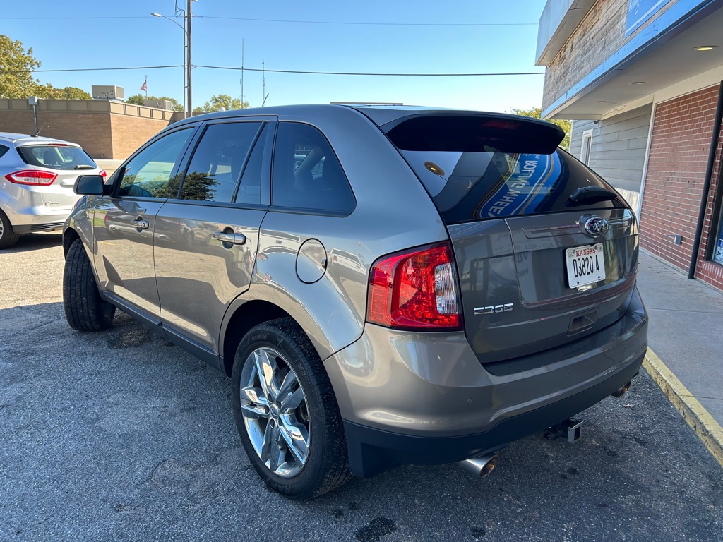 Photo 5 of this FORD EDGE