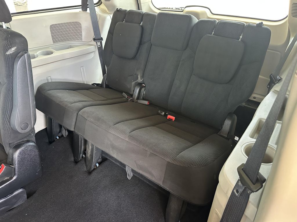 Photo 9 of this DODGE GRAND CARAVAN